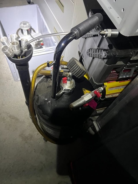 Fluid Extractor
